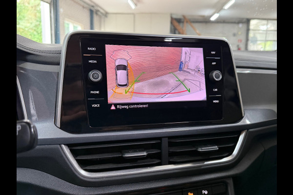 Volkswagen T-Roc 1.5 TSI Style | Panoramadak | ACC | Park Assist | LED Plus | Virtual Cockpit | Camera | 18 Inch | CarPlay