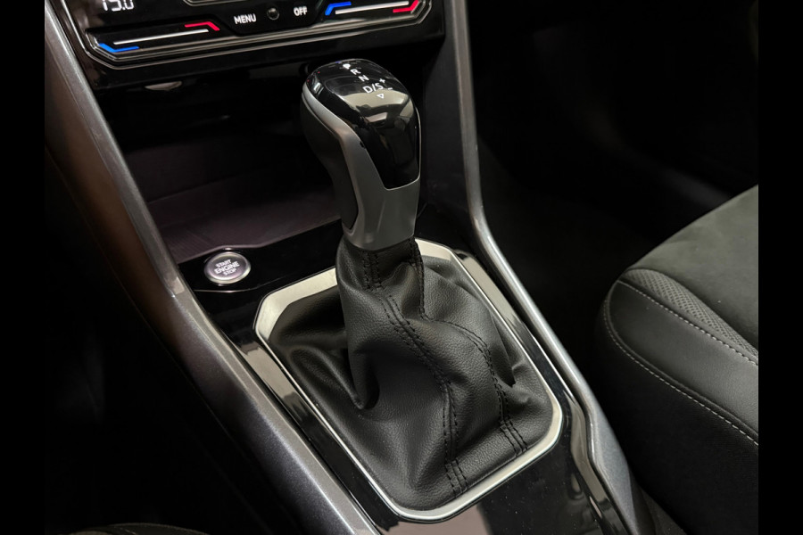 Volkswagen T-Roc 1.5 TSI Style | Panoramadak | ACC | Park Assist | LED Plus | Virtual Cockpit | Camera | 18 Inch | CarPlay