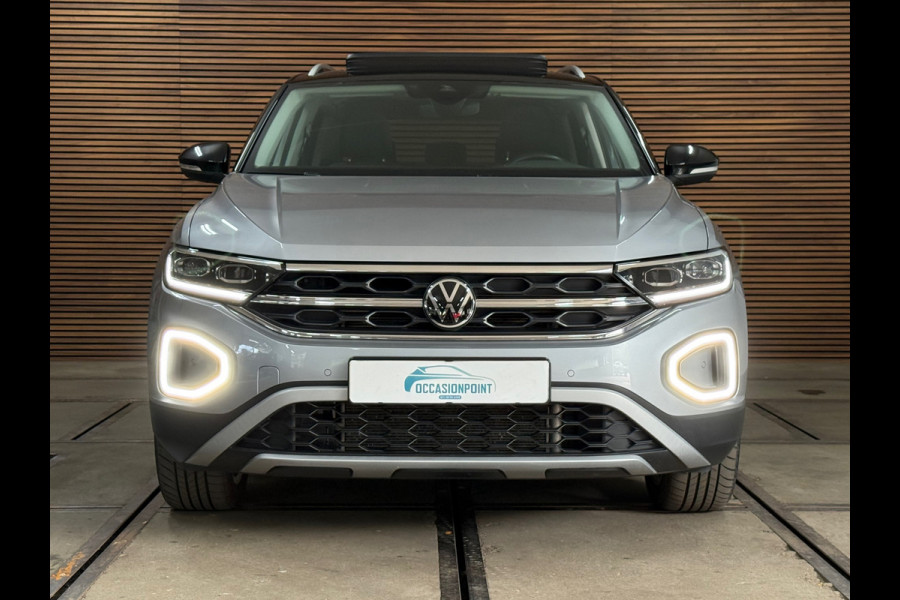 Volkswagen T-Roc 1.5 TSI Style | Panoramadak | ACC | Park Assist | LED Plus | Virtual Cockpit | Camera | 18 Inch | CarPlay