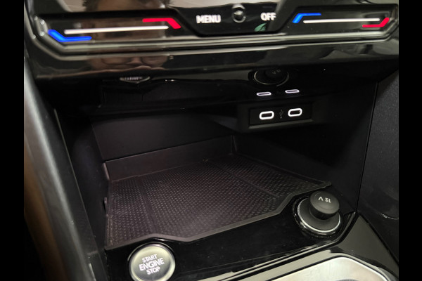 Volkswagen T-Roc 1.5 TSI Style | Panoramadak | ACC | Park Assist | LED Plus | Virtual Cockpit | Camera | 18 Inch | CarPlay