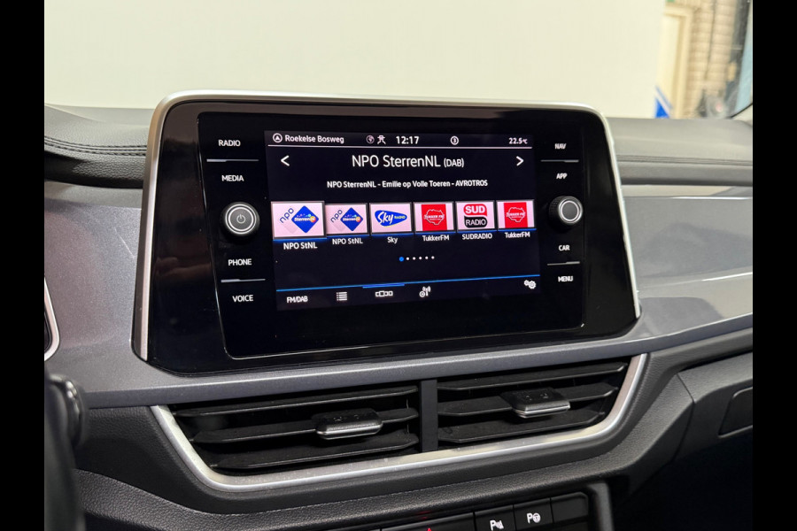 Volkswagen T-Roc 1.5 TSI Style | Panoramadak | ACC | Park Assist | LED Plus | Virtual Cockpit | Camera | 18 Inch | CarPlay
