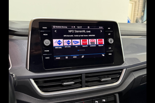 Volkswagen T-Roc 1.5 TSI Style | Panoramadak | ACC | Park Assist | LED Plus | Virtual Cockpit | Camera | 18 Inch | CarPlay