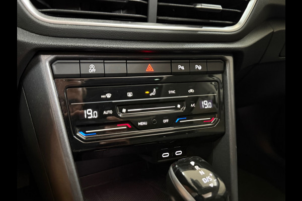 Volkswagen T-Roc 1.5 TSI Style | Panoramadak | ACC | Park Assist | LED Plus | Virtual Cockpit | Camera | 18 Inch | CarPlay