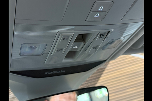 Volkswagen T-Roc 1.5 TSI Style | Panoramadak | ACC | Park Assist | LED Plus | Virtual Cockpit | Camera | 18 Inch | CarPlay