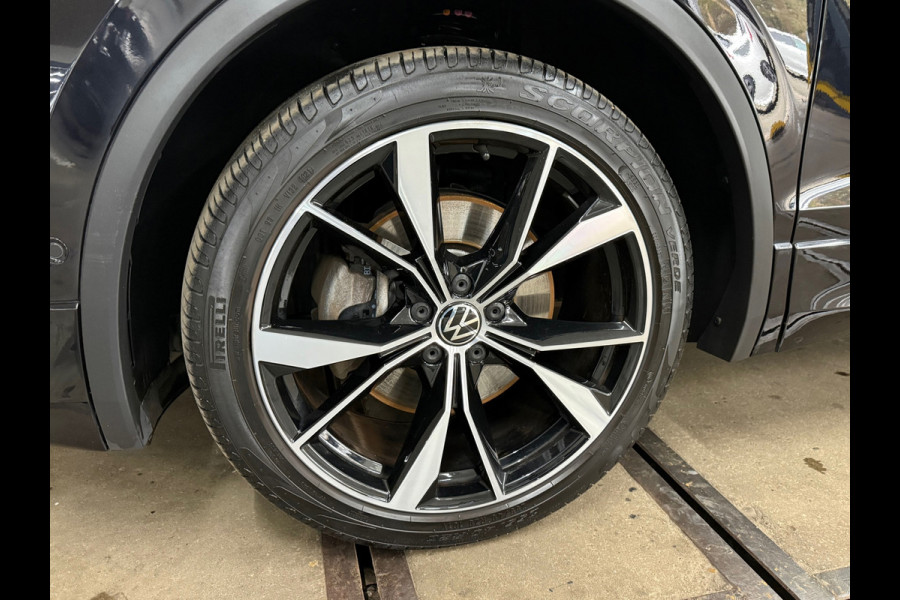 Volkswagen Tiguan 1.4 TSI eHybrid R-Line| VOL! | Pano | IQ Led | Dynamic Light Assist | Trekhaak | Discover Media | ACC