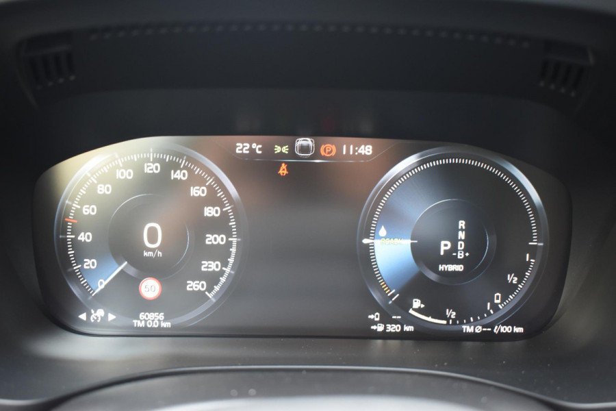 Volvo XC60 T8 390PK Automaat Plug-in hybrid AWD Inscription / Head-up display / Elektrisch glazen panoramisch schuifdak / Achteruitrijcamera / Elektrisch bedienbare voorstoelen met geheugen / Verwarmbare stoelen / Keyless entry / Elektrische achterklep
