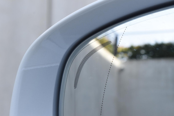 Volvo XC60 T8 390PK Automaat Plug-in hybrid AWD Inscription / Head-up display / Elektrisch glazen panoramisch schuifdak / Achteruitrijcamera / Elektrisch bedienbare voorstoelen met geheugen / Verwarmbare stoelen / Keyless entry / Elektrische achterklep