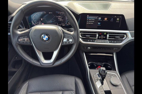 BMW 3-serie 330e M-Sport | Leer | Camera | Led | 19"|