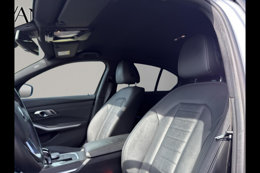 BMW 3-serie 330e M-Sport | Leer | Camera | Led | 19"|