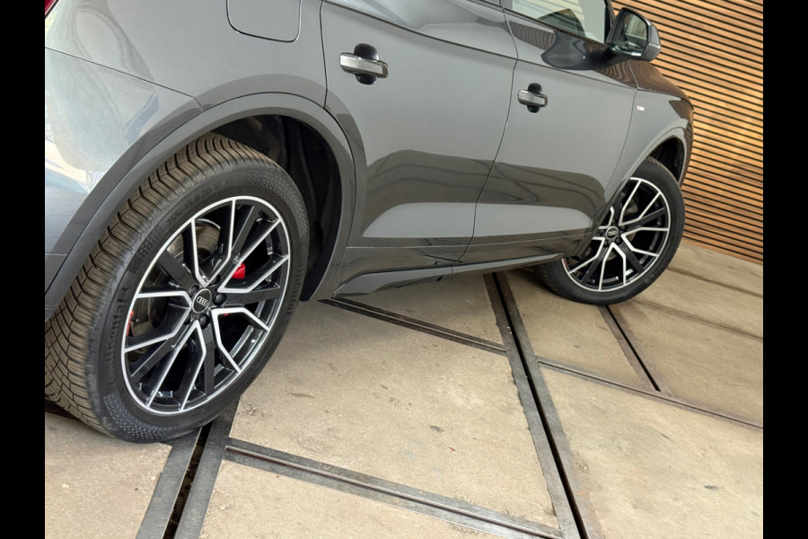 Audi Q5 Sportback 55 TFSI e S edition | 367 PK | Pano | Matrix LED | 20 Inch | Virtual Cockpit | Camera | Black Optic