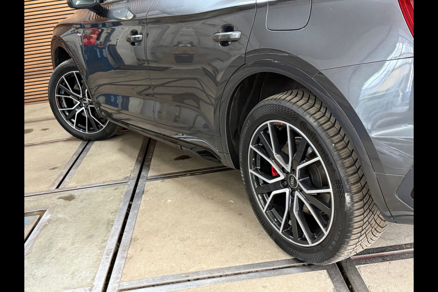 Audi Q5 Sportback 55 TFSI e S edition | 367 PK | Pano | Matrix LED | 20 Inch | Virtual Cockpit | Camera | Black Optic