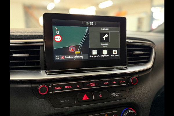 Kia Ceed 1.6 T-GDi GT | 204 PK | Alcantara | JBL | Camera | Stoelverwarming | Stuur verwarming | 18 Inch | 2019
