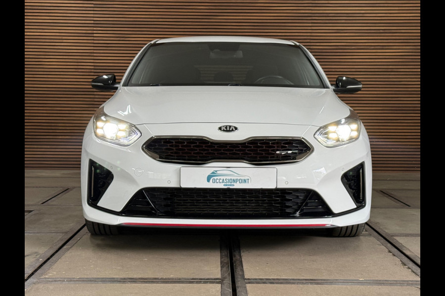 Kia Ceed 1.6 T-GDi GT | 204 PK | Alcantara | JBL | Camera | Stoelverwarming | Stuur verwarming | 18 Inch | 2019
