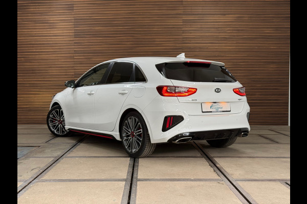 Kia Ceed 1.6 T-GDi GT | 204 PK | Alcantara | JBL | Camera | Stoelverwarming | Stuur verwarming | 18 Inch | 2019