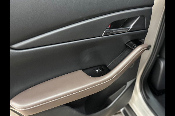 Mazda CX-30 2.0 e-SkyActiv-X M Hybrid Luxury | Pano | Leder | HUD | ACC | Dodehoekdetectie | 180 PK | 2023