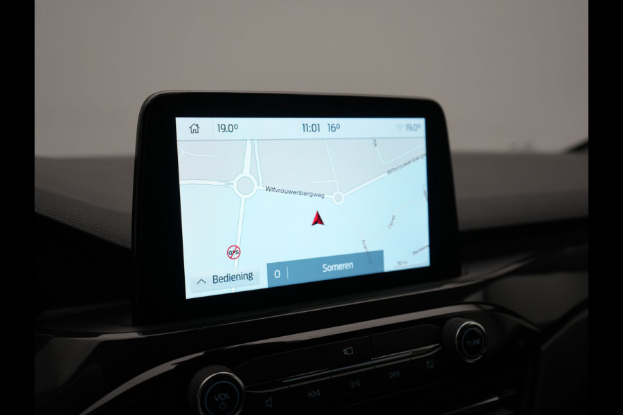Ford Kuga 2.5 ST-Line PHEV 225pk Dealer O.H. | Adaptive Cruise | 360 Camera | Sportstoelen Verwarmd | Keyless | Pilot Assist | Stuurverwarming | Lane Assist | Virtual | Navigatie | DAB | 18"L.M |