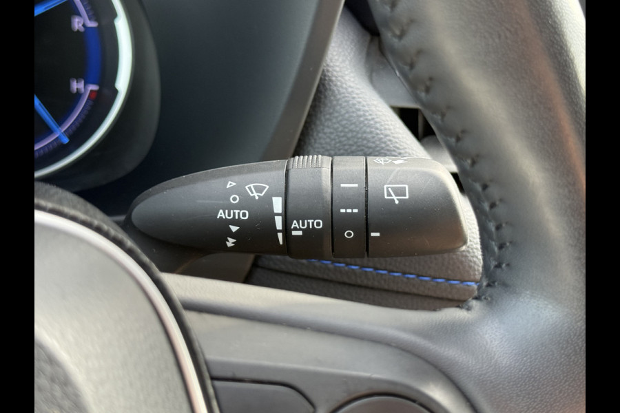 Toyota RAV4 2.5 Hybrid Bi-Tone | ACC | Parelmoer | 360* Camera | Keyless | 18 inch