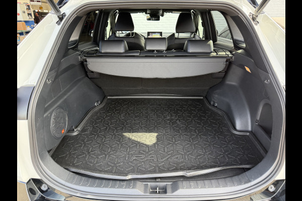 Toyota RAV4 2.5 Hybrid Bi-Tone | ACC | Parelmoer | 360* Camera | Keyless | 18 inch