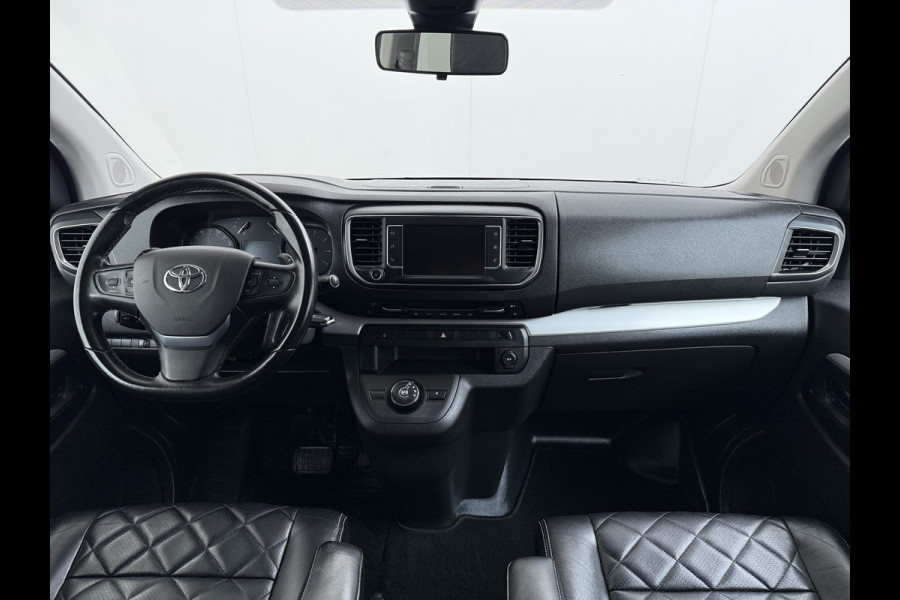 Toyota ProAce Worker L3 2.0D-4D 177PK Automaat Leder Dubbele Cabine 5-Persoons Stoelverwarming Trekhaak Camera 3D-Navi Ecc Apple Carplay Android Auto Sidebar Lmv 17" Privacy Glas Betonplex Vloer Wandbetimmering 1e Eigenaar 2.500KG Trekgewicht 400NM