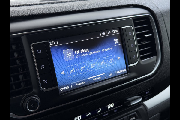 Toyota ProAce Worker L3 2.0D-4D 177PK Automaat Leder Dubbele Cabine 5-Persoons Stoelverwarming Trekhaak Camera 3D-Navi Ecc Apple Carplay Android Auto Sidebar Lmv 17" Privacy Glas Betonplex Vloer Wandbetimmering 1e Eigenaar 2.500KG Trekgewicht 400NM
