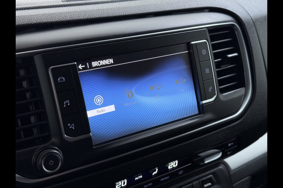 Toyota ProAce Worker L3 2.0D-4D 177PK Automaat Leder Dubbele Cabine 5-Persoons Stoelverwarming Trekhaak Camera 3D-Navi Ecc Apple Carplay Android Auto Sidebar Lmv 17" Privacy Glas Betonplex Vloer Wandbetimmering 1e Eigenaar 2.500KG Trekgewicht 400NM