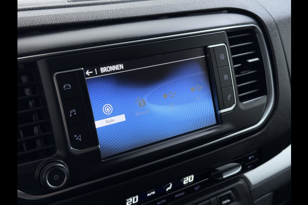 Toyota ProAce Worker L3 2.0D-4D 177PK Automaat Leder Dubbele Cabine 5-Persoons Stoelverwarming Trekhaak Camera 3D-Navi Ecc Apple Carplay Android Auto Sidebar Lmv 17" Privacy Glas Betonplex Vloer Wandbetimmering 1e Eigenaar 2.500KG Trekgewicht 400NM