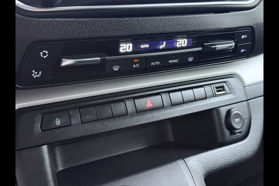 Toyota ProAce Worker L3 2.0D-4D 177PK Automaat Leder Dubbele Cabine 5-Persoons Stoelverwarming Trekhaak Camera 3D-Navi Ecc Apple Carplay Android Auto Sidebar Lmv 17" Privacy Glas Betonplex Vloer Wandbetimmering 1e Eigenaar 2.500KG Trekgewicht 400NM