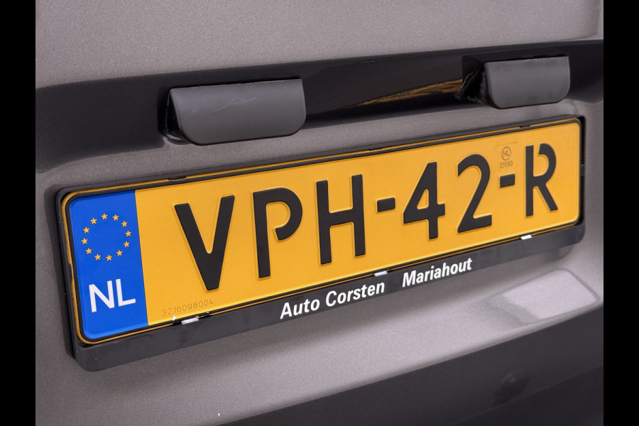 Toyota ProAce Worker L3 2.0D-4D 177PK Automaat Leder Dubbele Cabine 5-Persoons Stoelverwarming Trekhaak Camera 3D-Navi Ecc Apple Carplay Android Auto Sidebar Lmv 17" Privacy Glas Betonplex Vloer Wandbetimmering 1e Eigenaar 2.500KG Trekgewicht 400NM