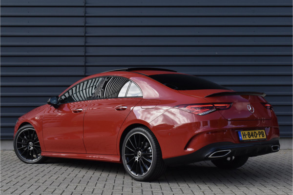 Mercedes-Benz CLA-Klasse 200 AMG Line | Panorama | Sfeerverlichting |  Widescreen Cockpit | Stoelverwarming |