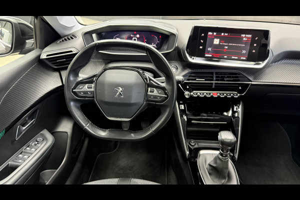 Peugeot 208 1.2 Allure panorama, 3D virtual display, Apple carplay cruise control