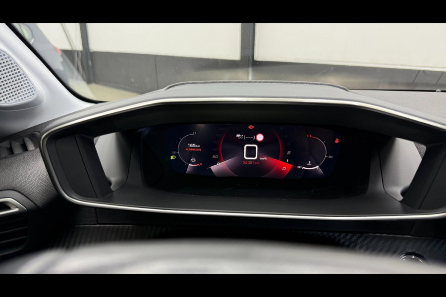 Peugeot 208 1.2 Allure panorama, 3D virtual display, Apple carplay cruise control