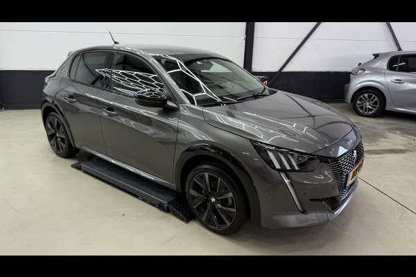Peugeot 208 1.2 GT 3D virtual display, navigatie groot scherm