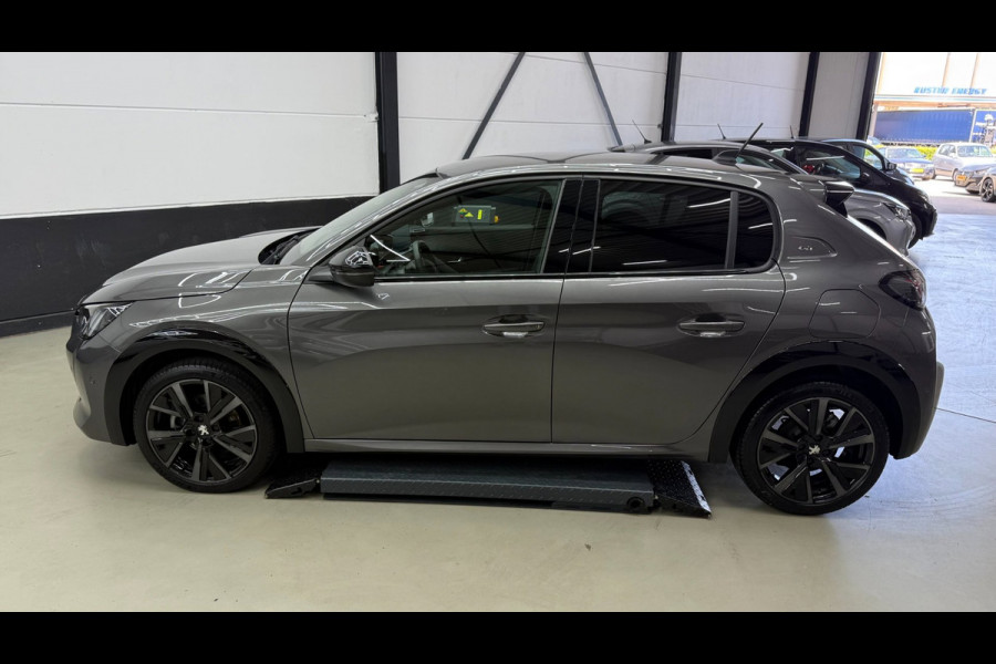 Peugeot 208 1.2 GT 3D virtual display, navigatie groot scherm