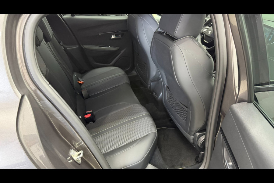 Peugeot 208 1.2 GT 3D virtual display, navigatie groot scherm