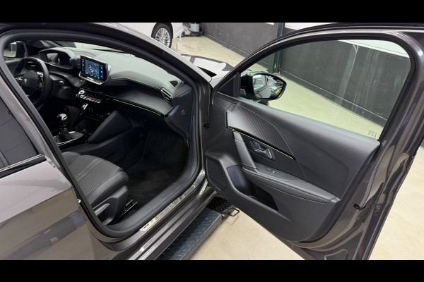 Peugeot 208 1.2 GT 3D virtual display, navigatie groot scherm