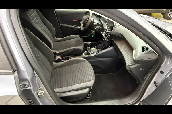 Peugeot 208 1.2 PureTech, Apple CarPlay/Android