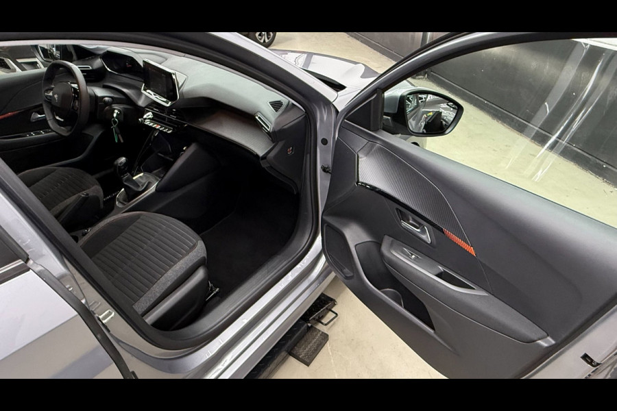 Peugeot 208 1.2 PureTech, Apple CarPlay/Android