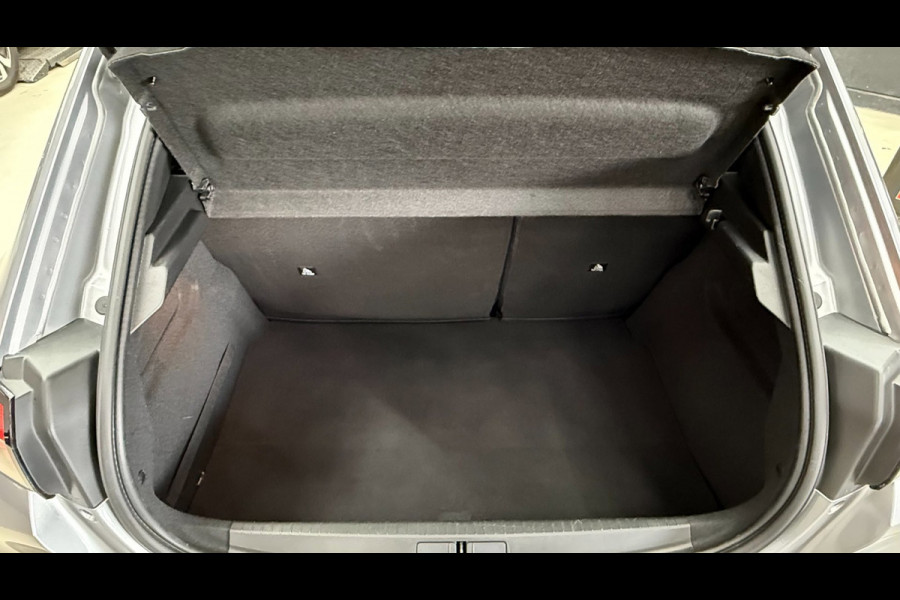 Peugeot 208 1.2 PureTech, Apple CarPlay/Android