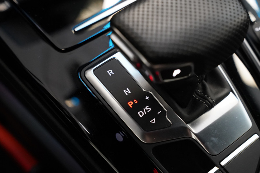 Audi A5 Sportback 40 TFSI Launch edition Sport S-Line Ambient Light NAP!