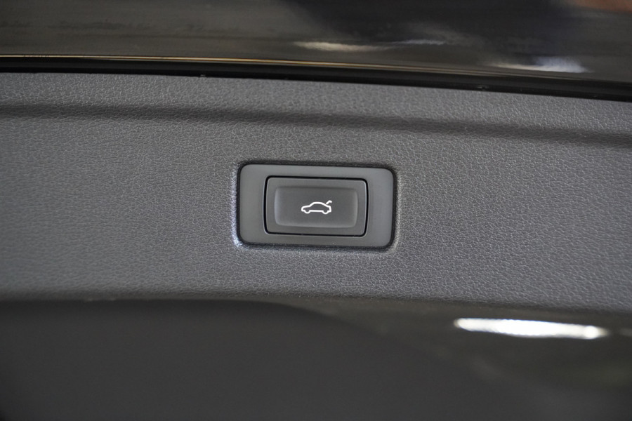 Audi A5 Sportback 40 TFSI Launch edition Sport S-Line Ambient Light NAP!