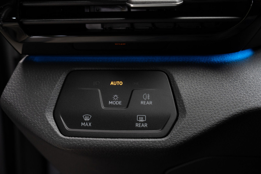 Volkswagen ID.4 Pure Performance Navi Climate Warmtepomp PDC 19" LM velgen Climate  BTW auto!