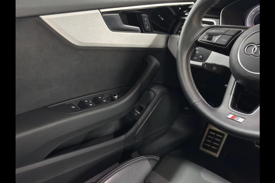 Audi A5 Cabriolet 35 Tfsi S-LINE ** LED, VIRTUAL, LEDER, NEKVERW, MASSAGE, 20-inch LMV ** UNFALLFREI - Slechts 29.403km (!) ** ** INFORMEER OOK NAAR ONZE AANTREKKELIJKE FINANCIAL-LEASE TARIEVEN **