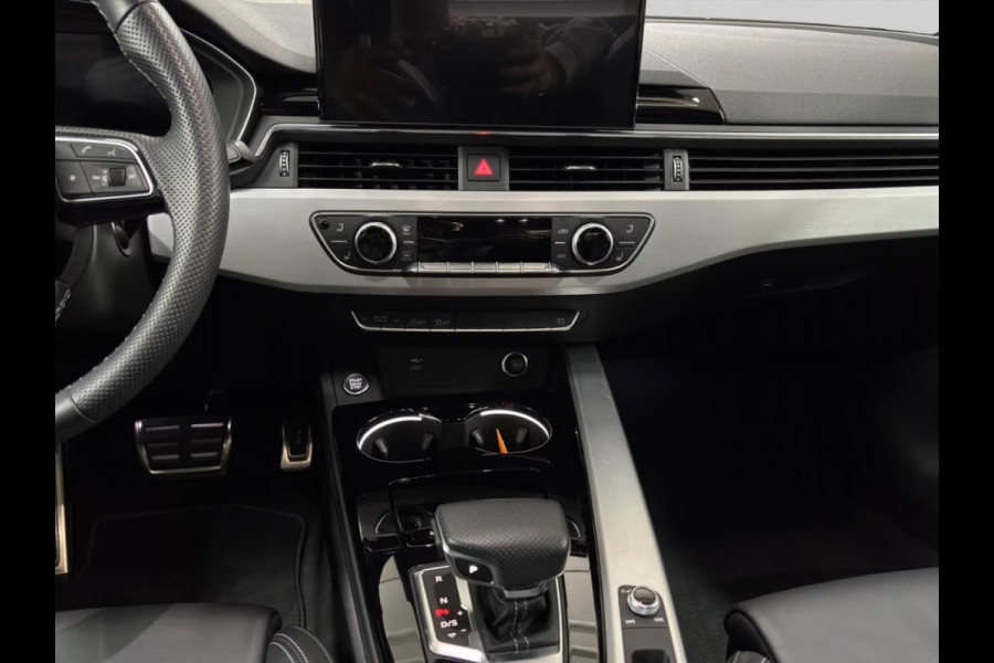 Audi A5 Cabriolet 35 Tfsi S-LINE ** LED, VIRTUAL, LEDER, NEKVERW, MASSAGE, 20-inch LMV ** UNFALLFREI - Slechts 29.403km (!) ** ** INFORMEER OOK NAAR ONZE AANTREKKELIJKE FINANCIAL-LEASE TARIEVEN **