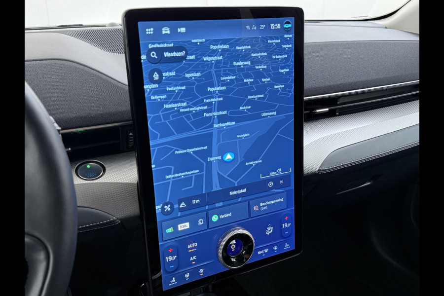 Ford Mustang Mach-E Extended RWD 98kWh SOH 94% Trekhaak Adap.Cruise B&O-Audio Leder 360°Camera Stoel+Stuurverwarming Navi Ecc Apple Carplay A Lmv 18" Privacy Glas Pdc Voorruitverwarming DAB Elek.Achterklep Keyless Dodehoekwaarschuwing 1e Eigenaar 750KG Trekgewicht Origineel Nederlandse Auto