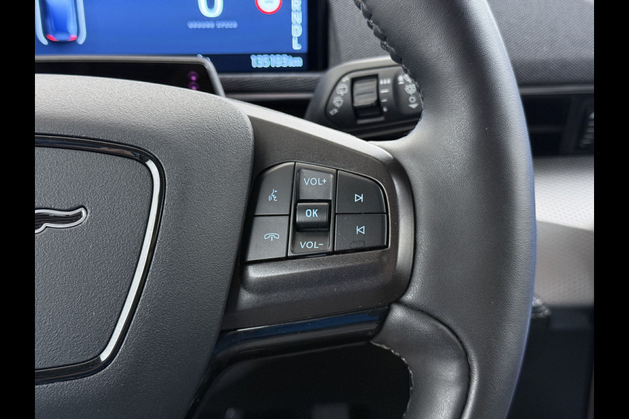 Ford Mustang Mach-E Extended RWD 98kWh SOH 94% Trekhaak Adap.Cruise B&O-Audio Leder 360°Camera Stoel+Stuurverwarming Navi Ecc Apple Carplay A Lmv 18" Privacy Glas Pdc Voorruitverwarming DAB Elek.Achterklep Keyless Dodehoekwaarschuwing 1e Eigenaar 750KG Trekgewicht Origineel Nederlandse Auto