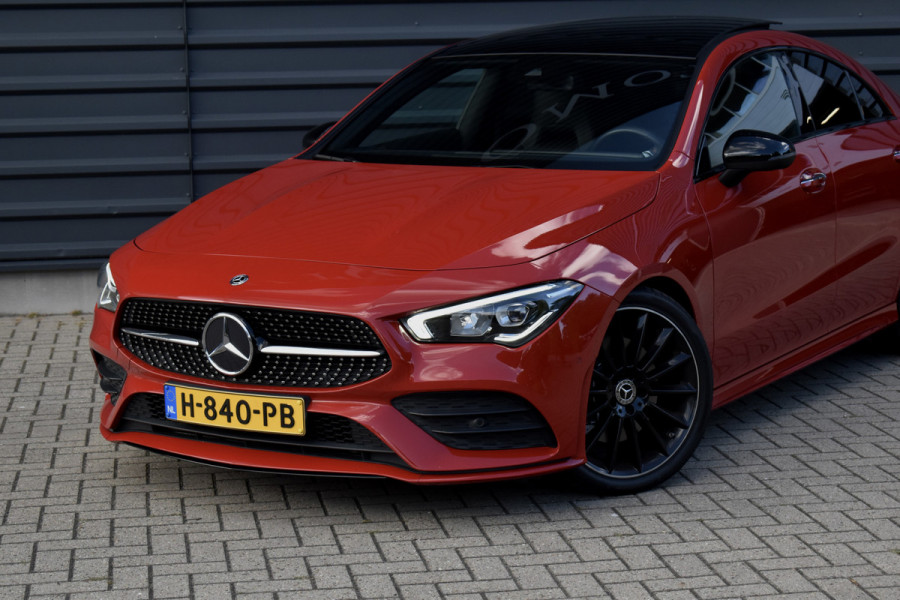Mercedes-Benz CLA-Klasse 200 AMG Line | Panorama | Sfeerverlichting |  Widescreen Cockpit | Stoelverwarming |