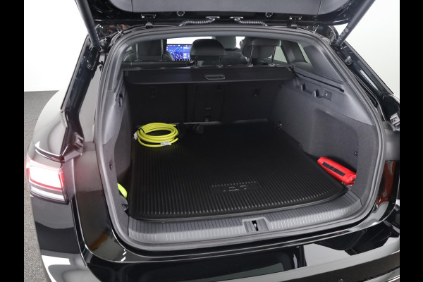 Volkswagen ID.7 Limited Edition Plus 86 kWh accu, 210 kW / 286 PK Elektrische stoelen | 360 Camera | Carplay
