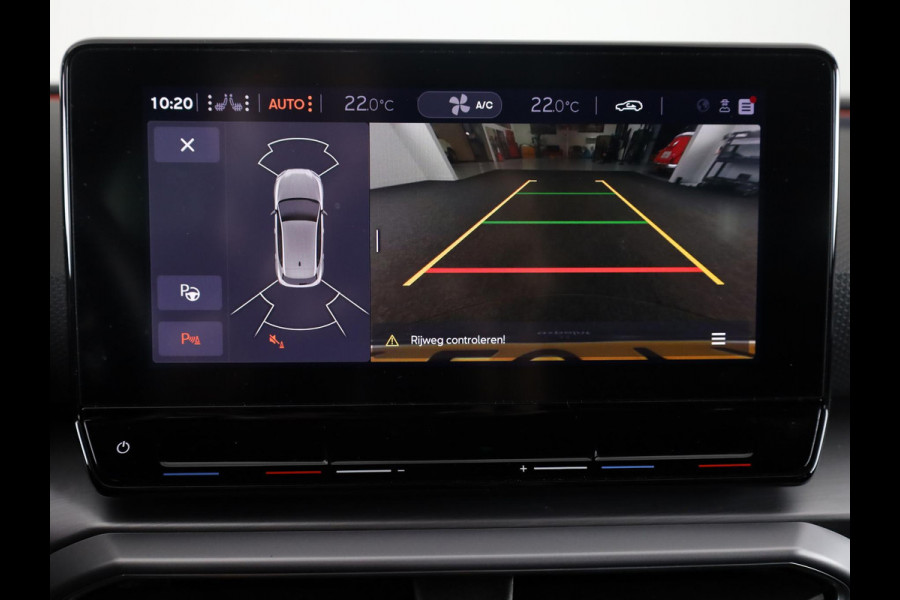 Seat Leon 1.5 eTSI FR Business Intense 150 pk Automaat | Navigatie | Parkeersensoren (Park assist) | Achteruitrijcamera | Elektr. bestuurdersstoel met geheugen | Keyless | Stoel/stuur verwarming |