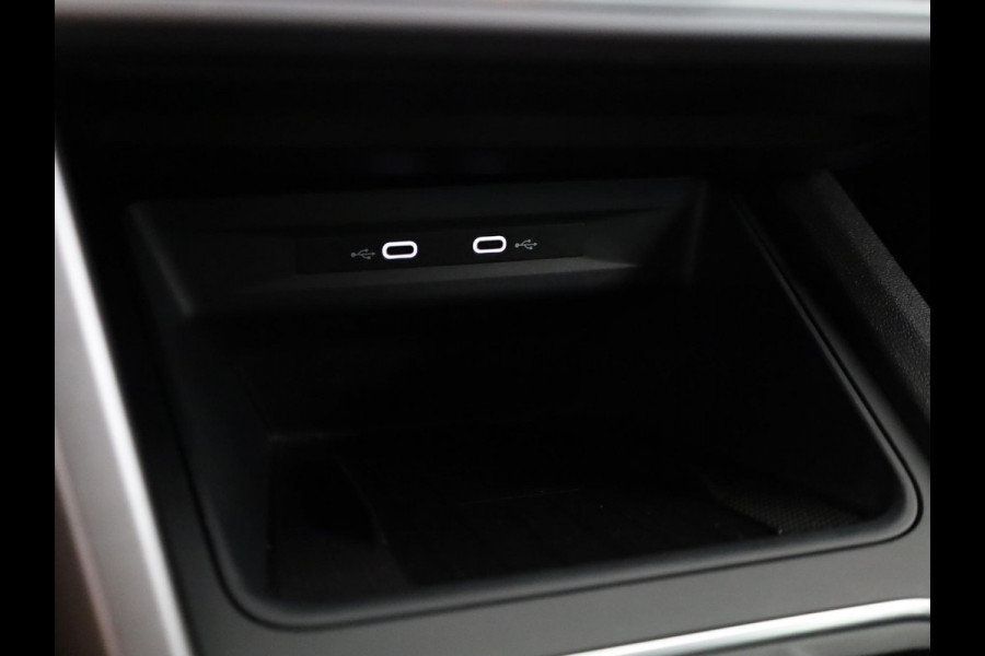 Seat Leon 1.5 eTSI FR Business Intense 150 pk Automaat | Navigatie | Parkeersensoren (Park assist) | Achteruitrijcamera | Elektr. bestuurdersstoel met geheugen | Keyless | Stoel/stuur verwarming |