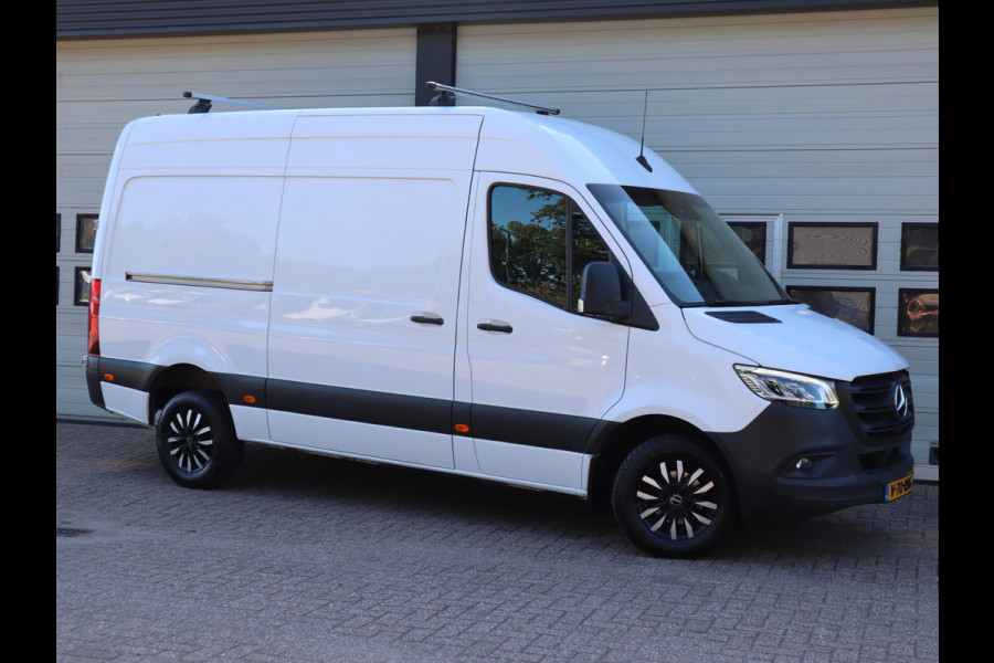 Mercedes-Benz Sprinter 319 CDI 3.0 V6 Automaat Euro 6 - L2H2 - Volledig Dealer onderhouden - LED - Trekhaak